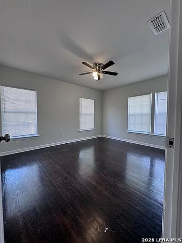 211 Cresham Dr — Photo 11