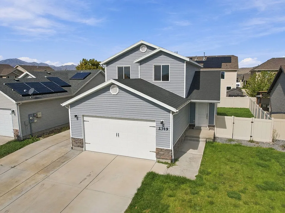 2349 E Jim Bridger Dr