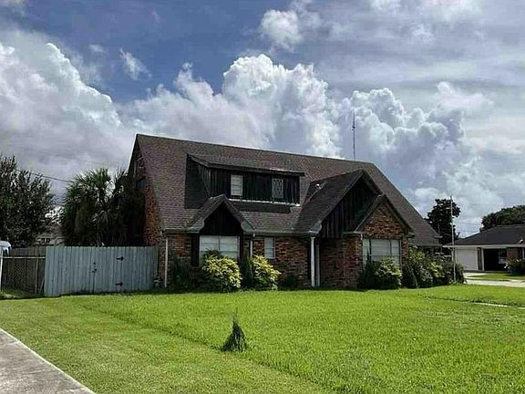 2nd image of 35 Marie Dr