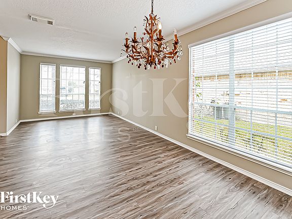 5th image of 18810 Summer Anne Dr