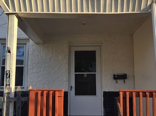 7024 Clover Ln, Upper Darby, PA 19082