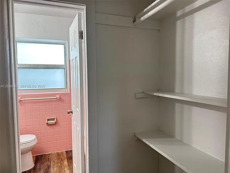 1821 Thomas St #2 — Photo 13
