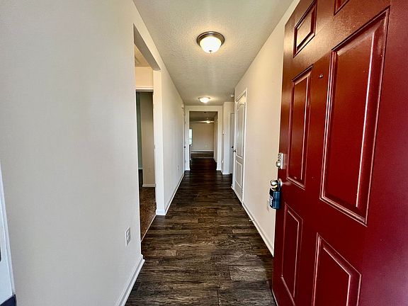 5th image of 3242 Rogers Ave