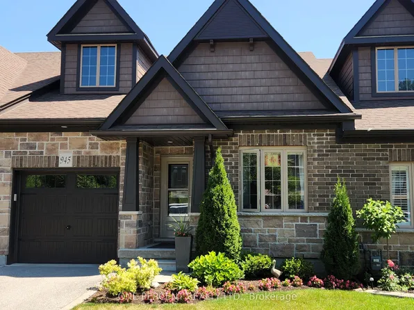 945 Cook Dr, Midland, ON L4R 0E4