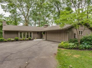 1545 Signal Point Dr, Niles, MI 49120
