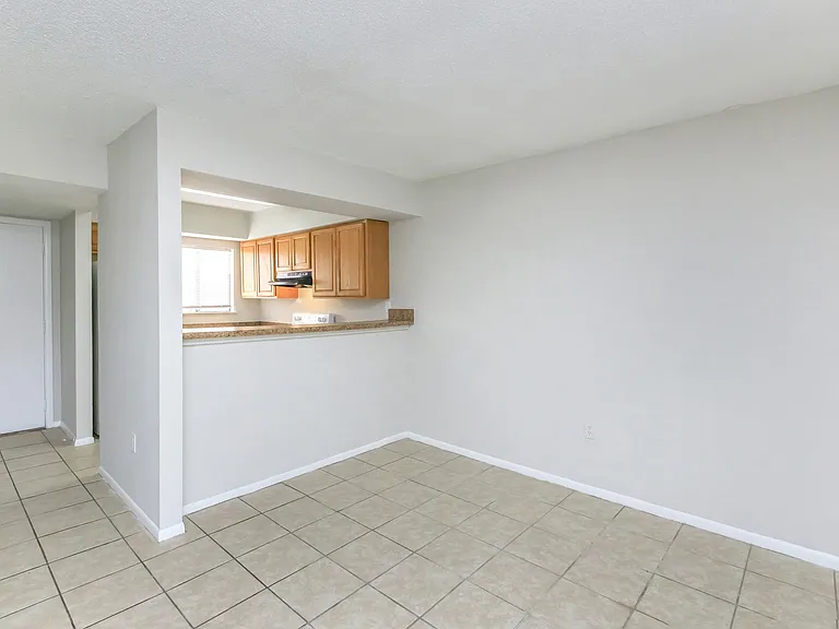 Winter Park Woods Apartments — Photo 25