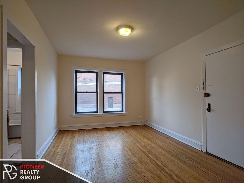 1st image of 2661 N Spaulding Ave #2
