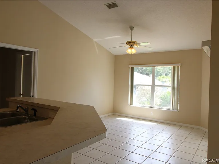 2864 N Churchill Way — Photo 12
