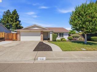 470 Yosemite Dr, Livermore, CA 94551