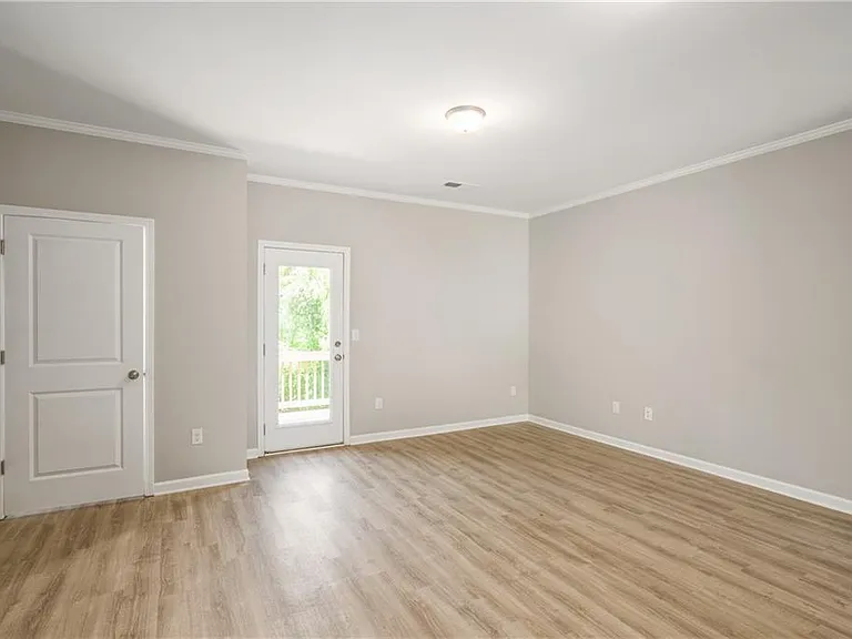 2826 Laurel Ridge Cir — Photo 11