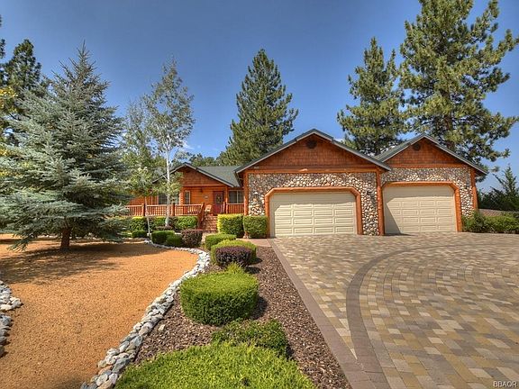 2nd image of 1155 Willow Ln