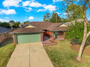 2001 Dena Dr, Edmond, OK 73003