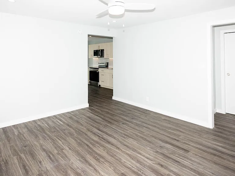 1800 Portage Ave #2 — Photo 11