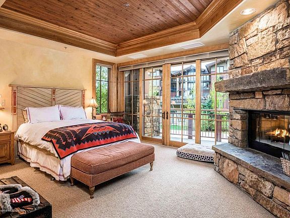 4th image of 3285 Village Dr #202
