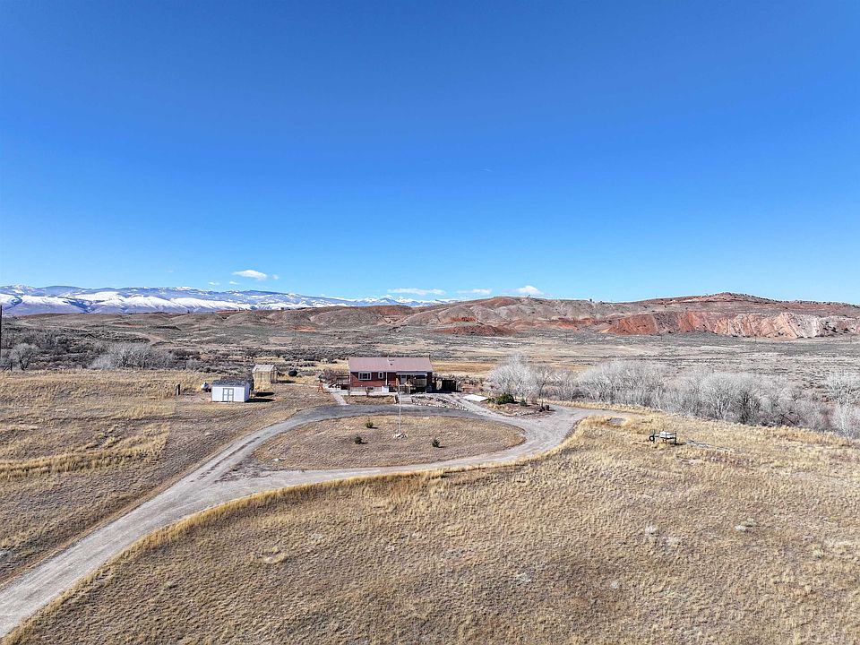8471 Highway 789, Lander, WY 82520 | MLS #20260952 | Zillow