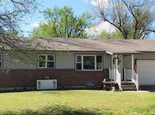 1611 E 36th Ave, Hutchinson, KS 67502