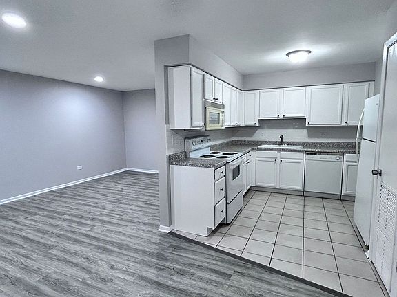 5th image of 609-649 E Glenwood Lansing Rd #609-106