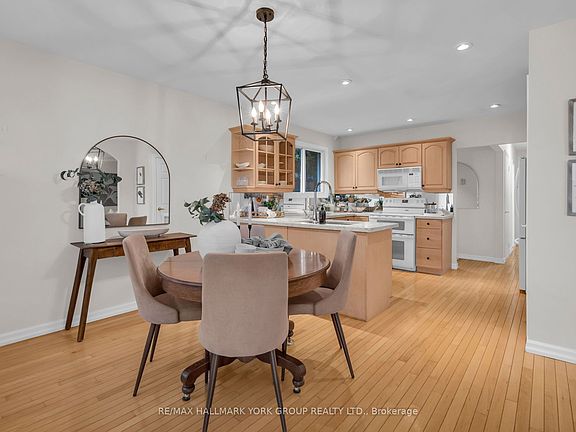 4th image of 44 Kemano Rd