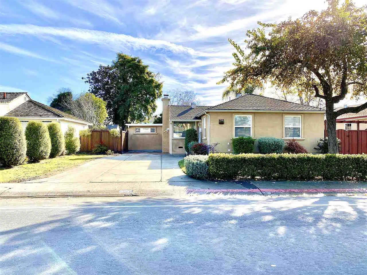 718 Paseo Grande photo 1