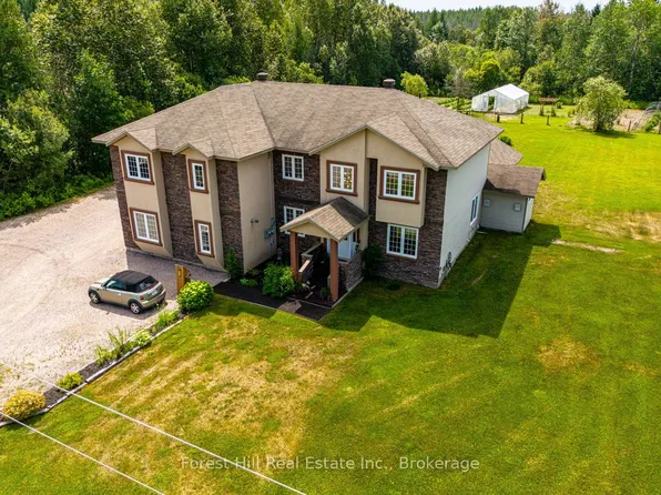 512 Salter St S, West Nipissing, ON P2B 2T4