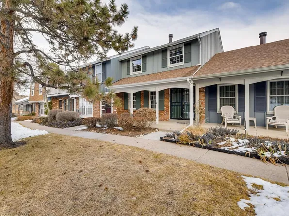 9032 E Amherst Dr APT E, Denver, CO 80231