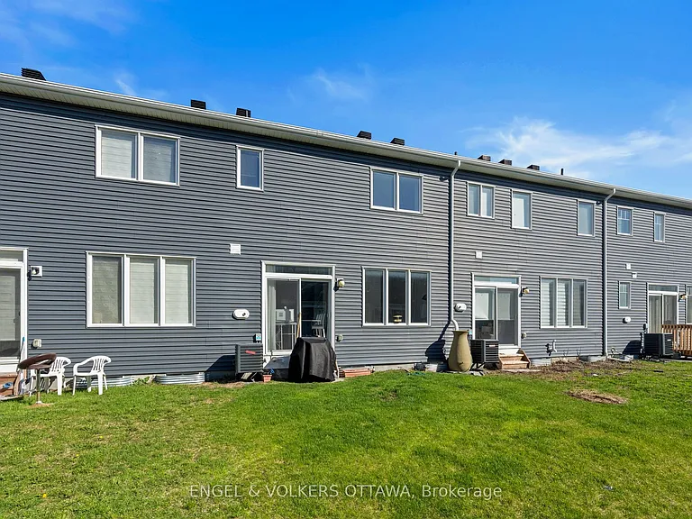 705 Perseus Ave — Photo 32