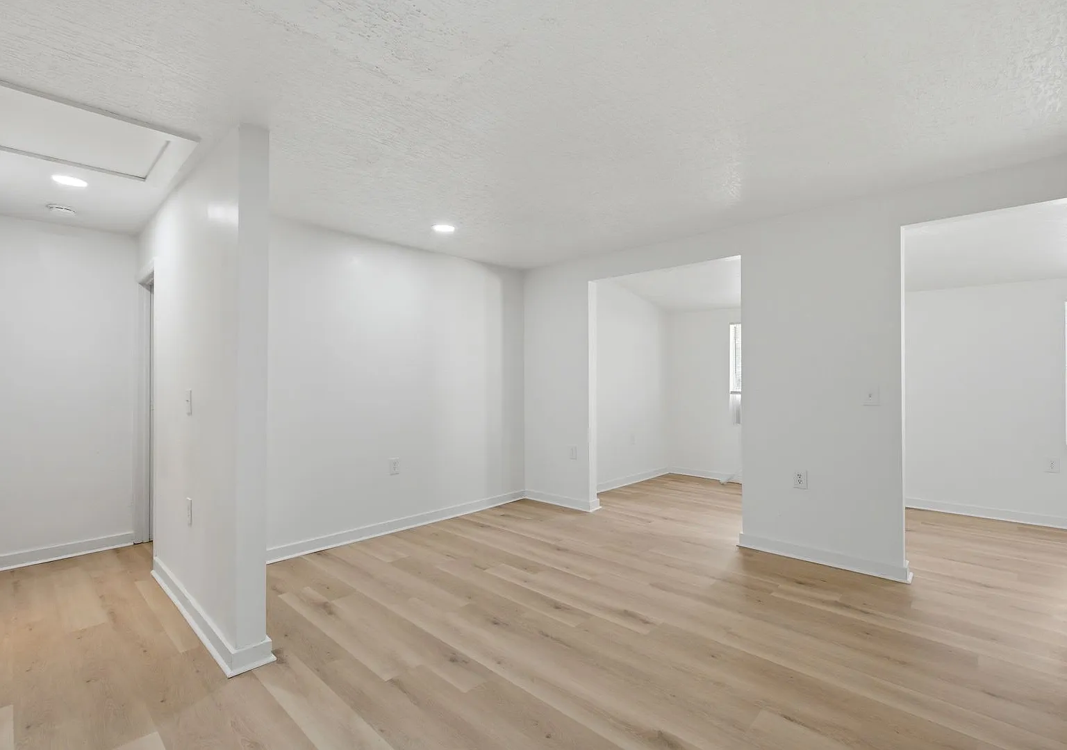 1824 Grayson — Photo 3