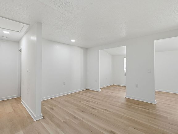 2nd image of 1824 Grayson St #3
