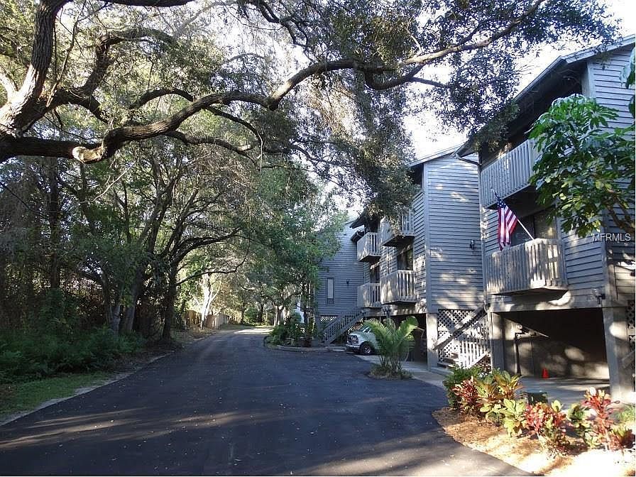 1st image of 2053 Arbor Dr