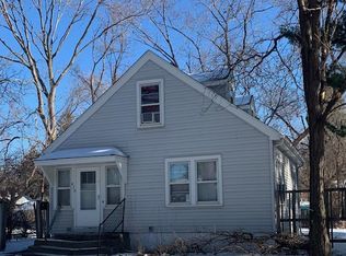 838 21st Ave SE, Minneapolis, MN 55414