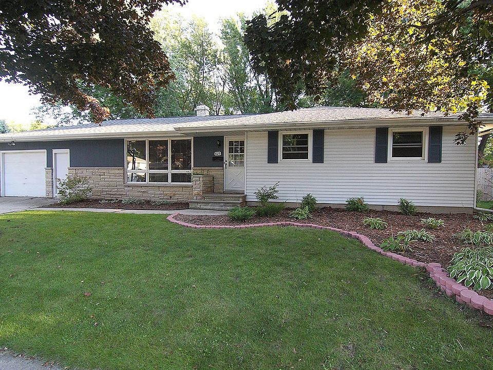 1st image of 825 Westwood Dr
