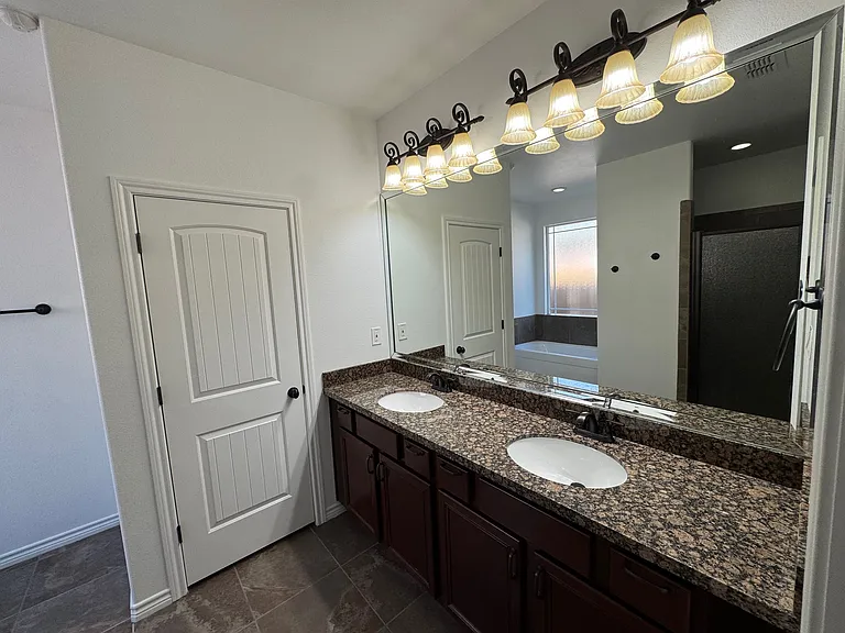 7201 Donatello St — Photo 11
