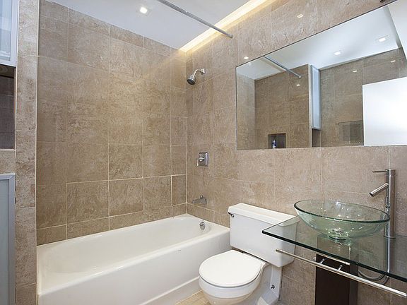 5th image of 77 Bleecker St APT 908