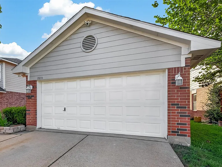 7231 River Pines Dr — Photo 4