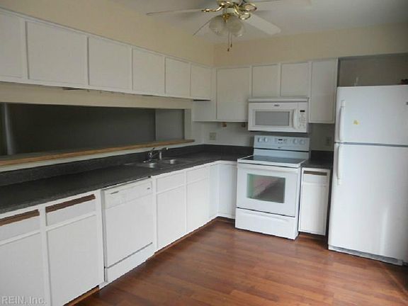 4th image of 3010 Glastonbury Cir