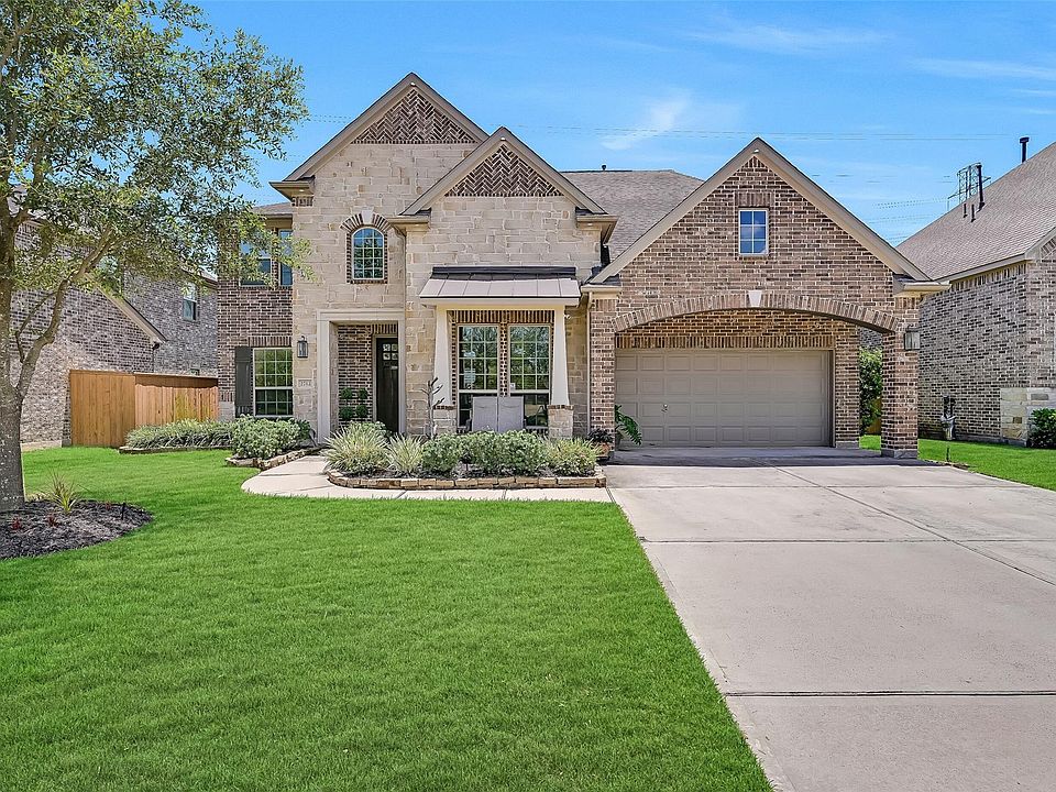 1st image of 2712 Ahnya Ln