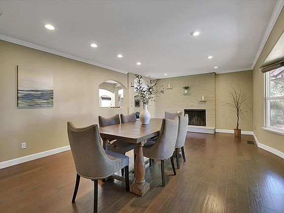 3rd image of 1501 Joby Ln