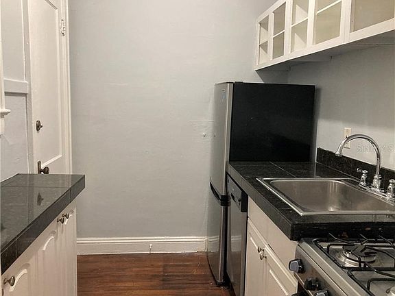 2nd image of 811 E Concord St #813-A