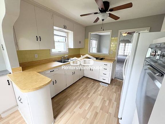 3rd image of 9317 Huhn Blvd
