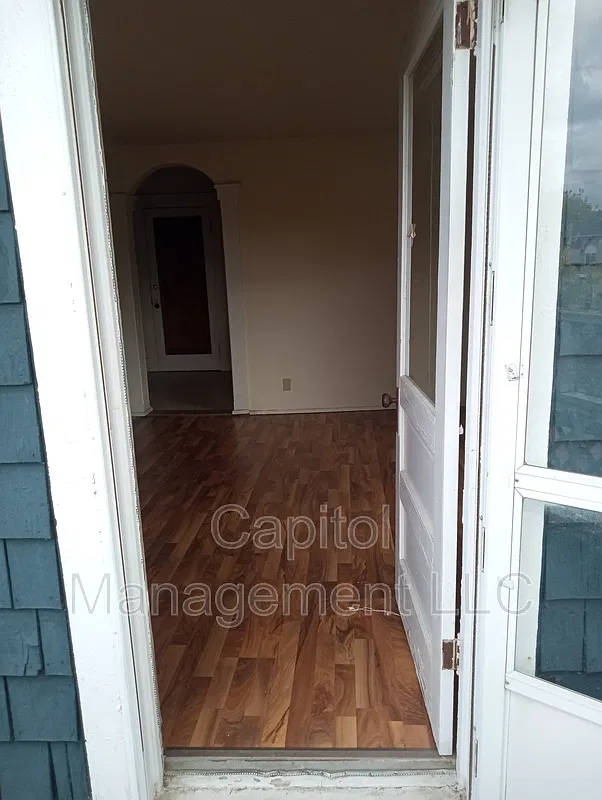 1 bed, 1.0 bath, 150 sqft, $650 — Photo 2
