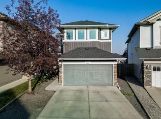 240 W Sage Bank Grv NW, Calgary, AB T3R 0K2