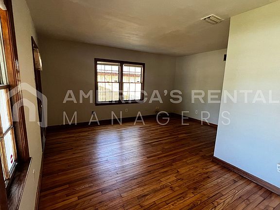 5th image of 668 Stanton Rd