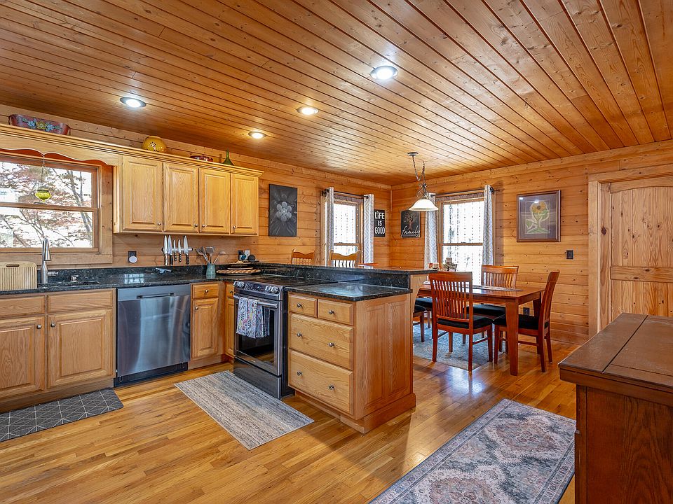 22nd image of 292 Log Cabin Ln