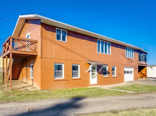 112 12th St NW, Carrollton, OH 44615