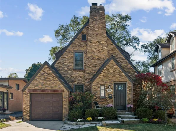 580 Pleasant Ave, Highland Park, IL 60035