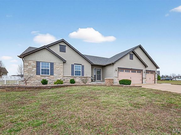 2nd image of 253 Austin Oaks Dr