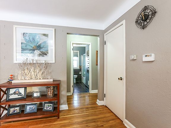 2nd image of 1014 Dayton Ave