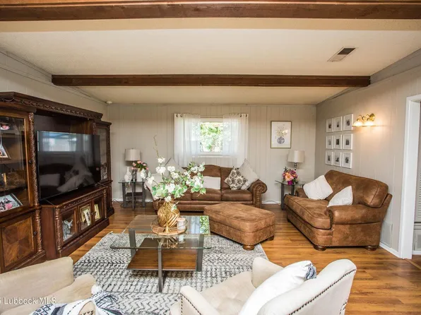 504 Avenue C, Olton, TX 79064