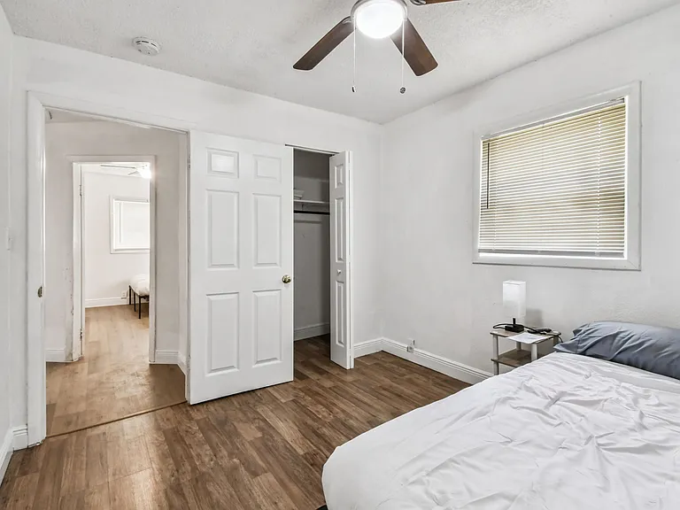 3918 E Clifton St — Photo 11