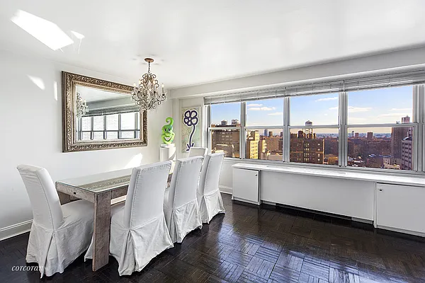 Sold by Corcoran | media 2